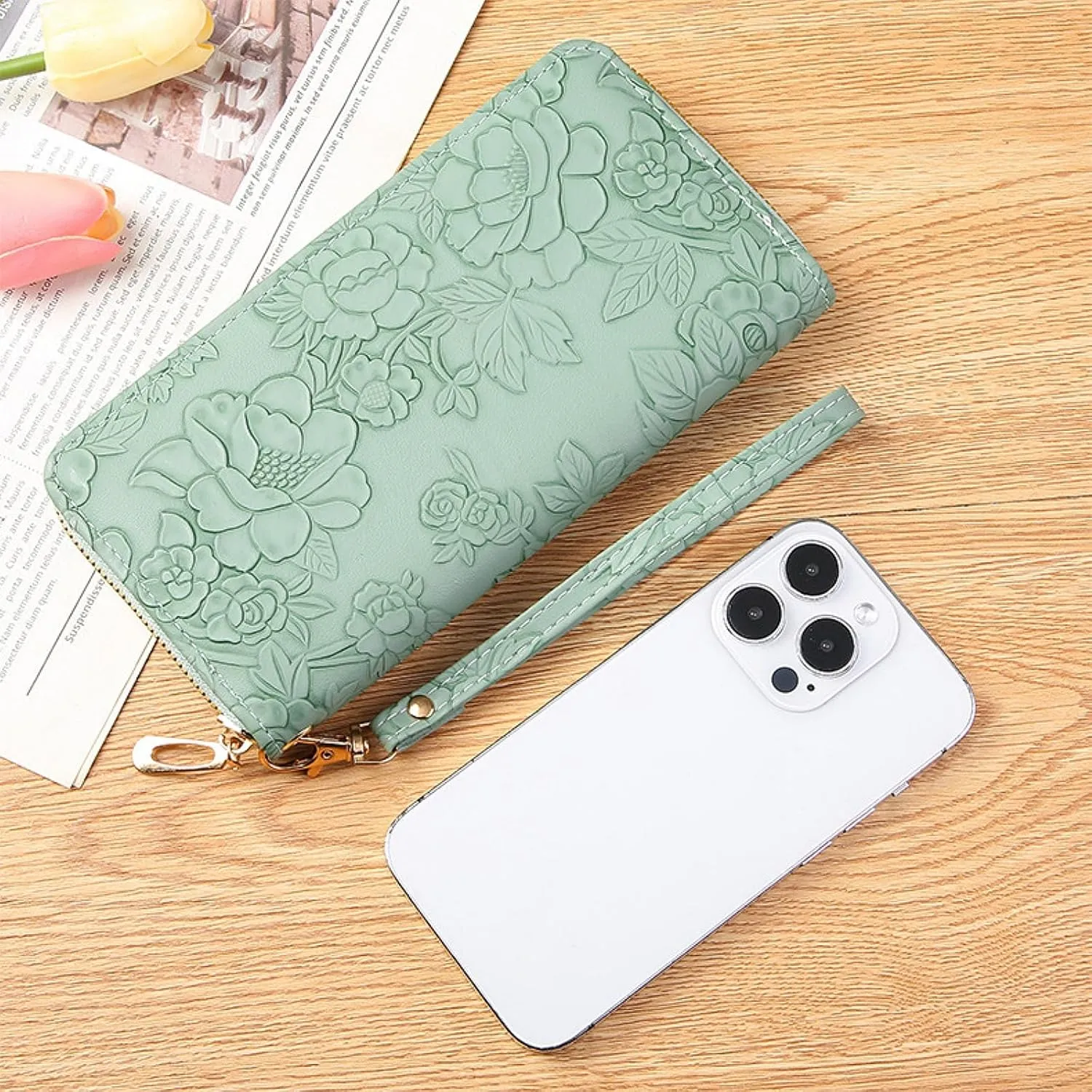 Womens Wallet RFID Wristlet Wallet for Women Cute Floral Leather Credit Card Holder Wallet Ladies Clutch Long Purses
